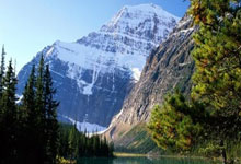 皇家马德里发挥欠佳遭斯特拉斯堡逆袭，欧冠登顶梦破碎